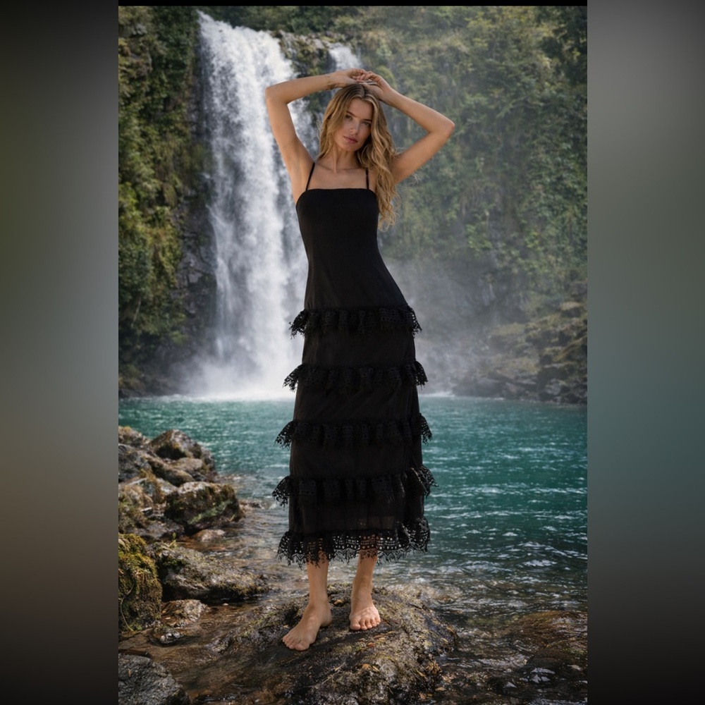 🎉RARE🎉 Anthropologie NWT Peixoto Tessa Eyelet Tiered Maxi Dress size M.